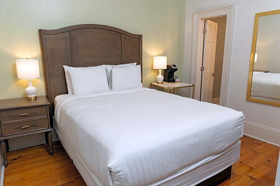 Inn On St. Peter, A French Quarter Guest Houses Property