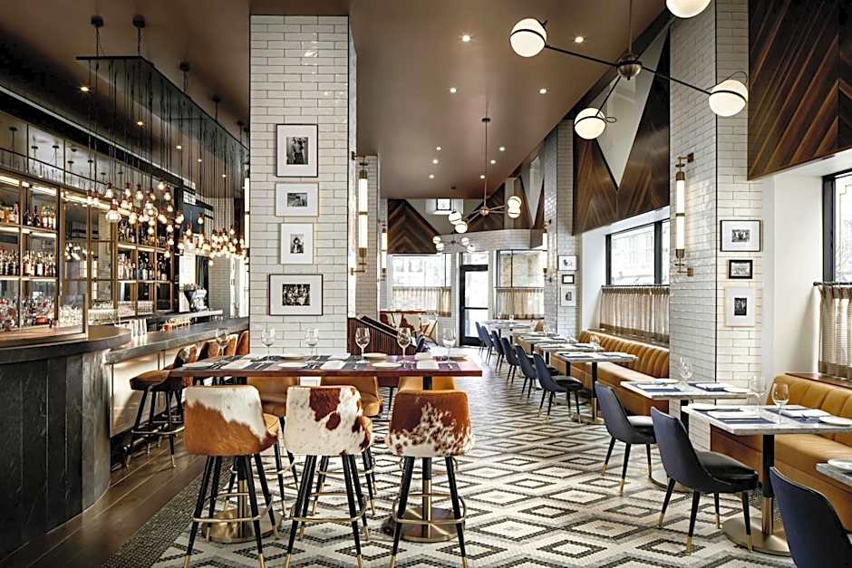 The Sinclair, Autograph Collection