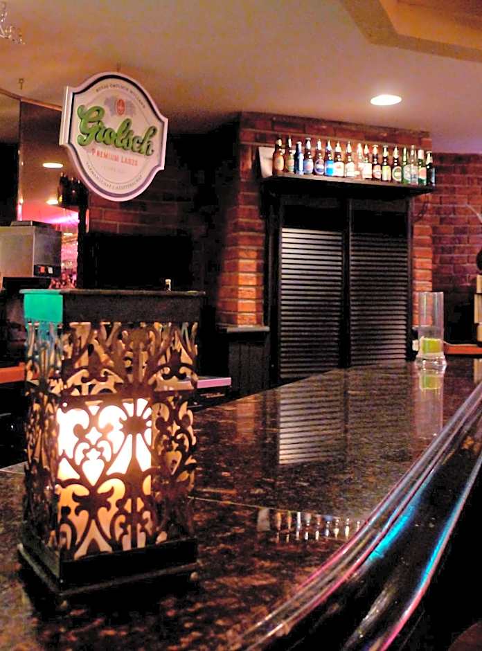 Armon Plaza Montreal Airpt, Trademark Collection by Wyndham