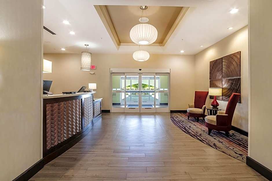 Holiday Inn Express & Suites Aiken By IHG