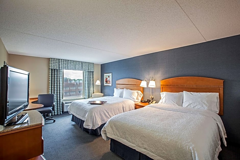 Hampton Inn By Hilton New York - Laguardia Airport