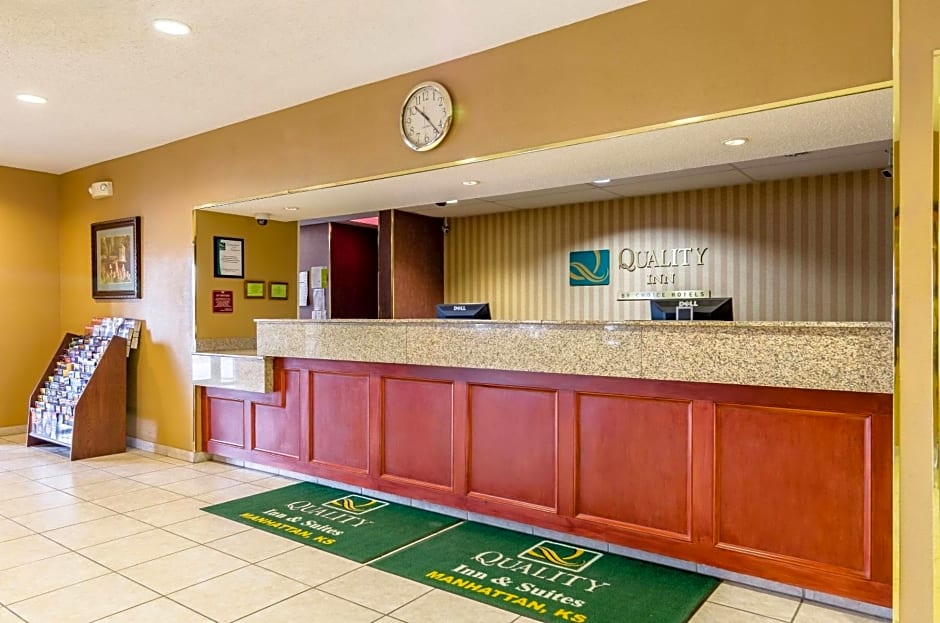 Quality Inn & Suites Manhattan