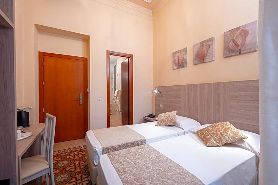 Lilium Hotel