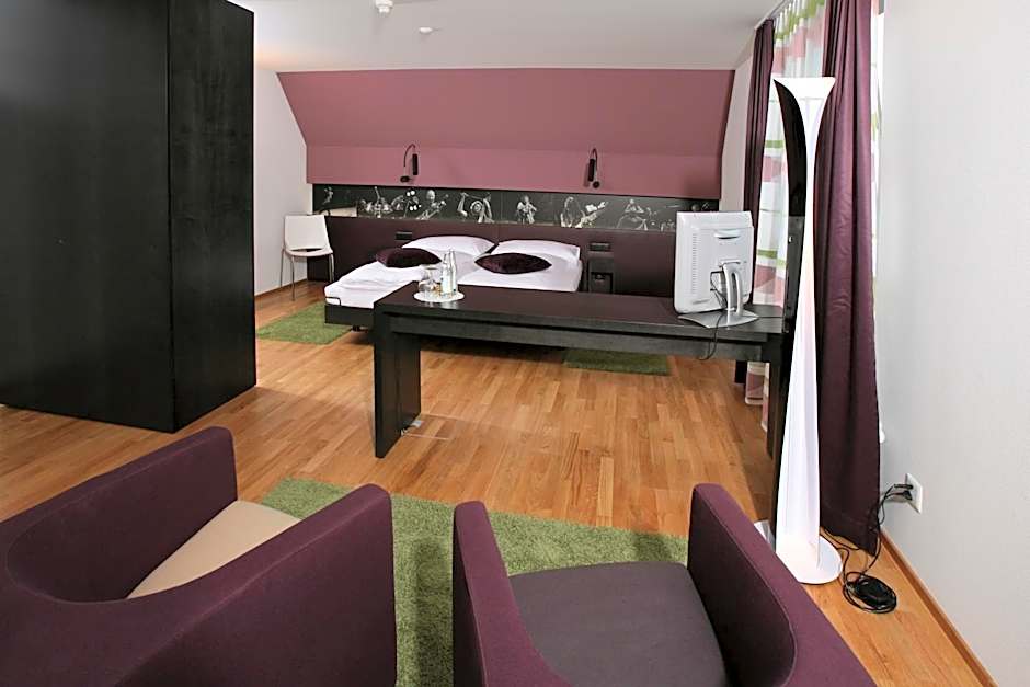 HOTEL & RESTAURANT Mohren