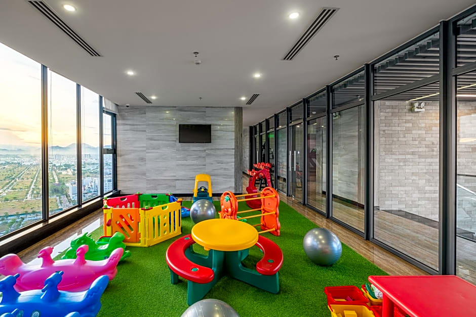 EMERALD BAY HOTEL & SPA