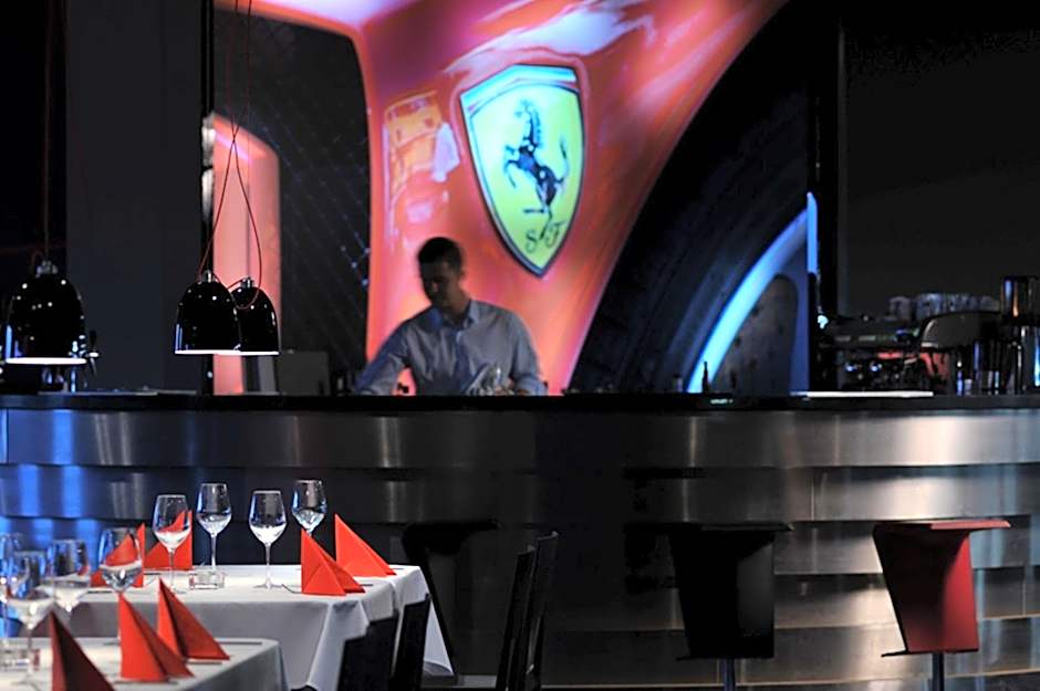 Silver Hotel & Gokart Center