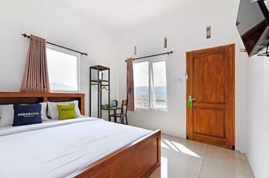 Urbanview Hotel Sky Batu Malang by RedDoorz