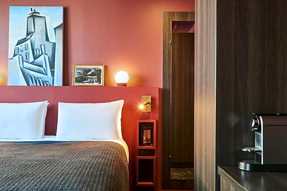 Mercure Paris Tour Eiffel Pont Mirabeau