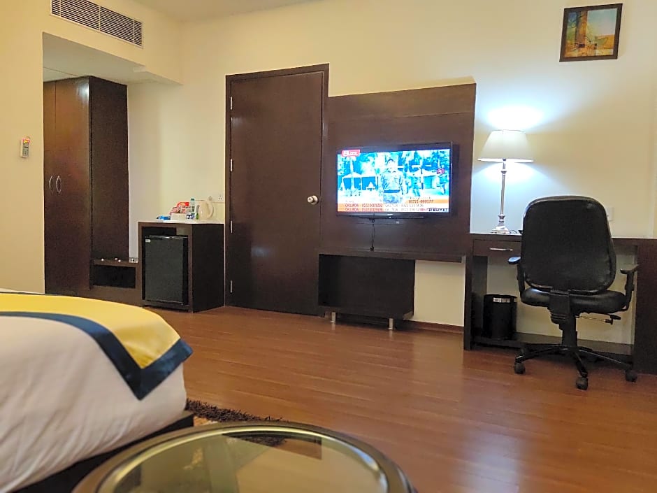 Days Hotel Jalandhar Jyoti Chowk