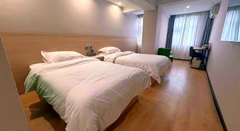 Vatica YangZhou Dongguan Street Hotel – Yangzhou, VA