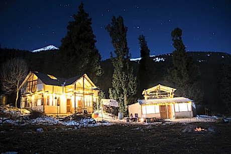 Zevibes Cafe & Guesthouse