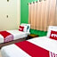OYO 534 Phasuk Hotel
