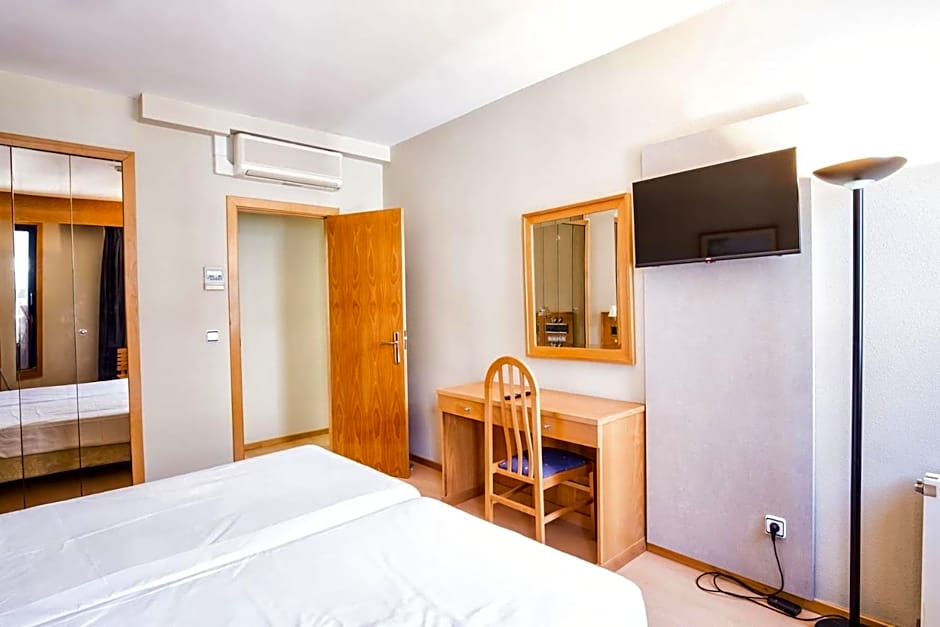 Hotel Alda Castelao