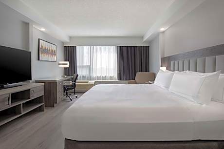 One-Bedroom King Suite