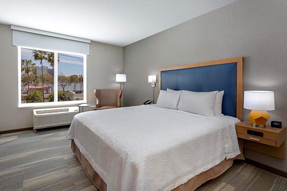 Hampton Inn & Suites San Diego Airport Liberty Station