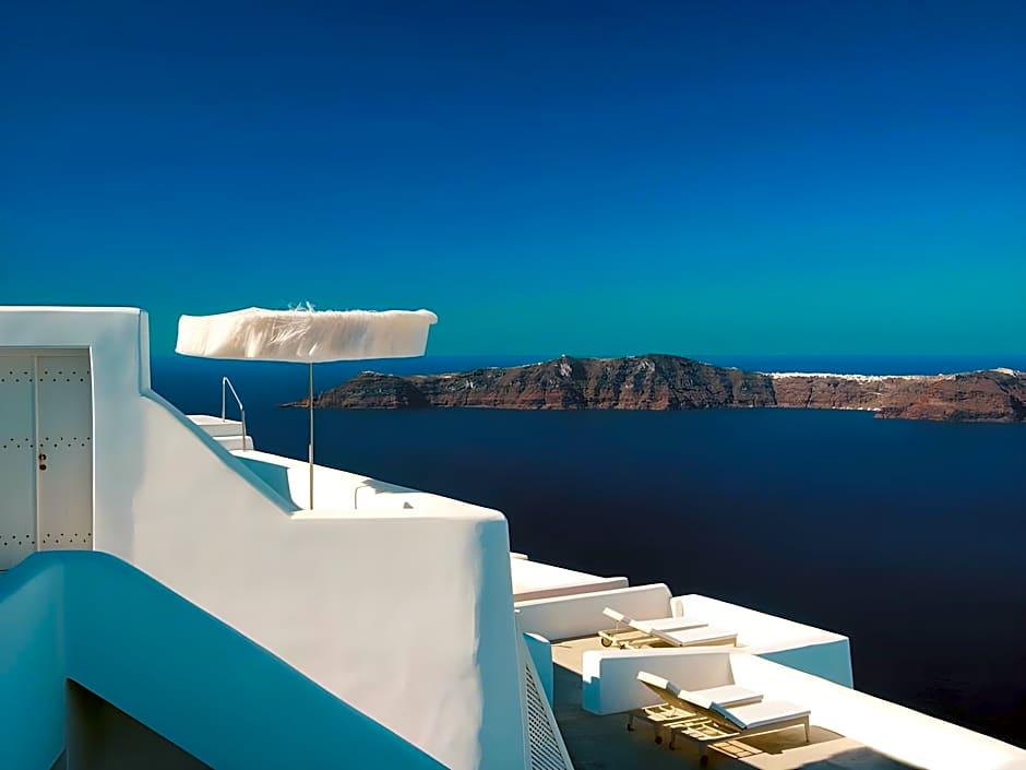 White Santorini Suites & Spa