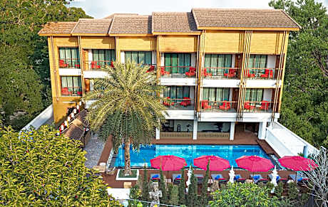 March Hotel & Suite Riverside