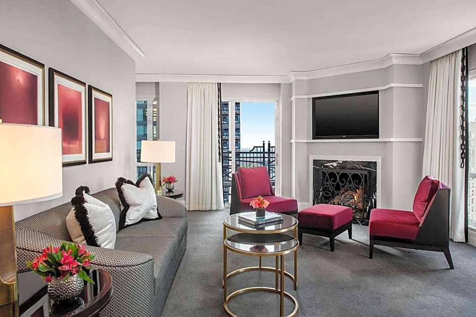 Waldorf Astoria By Hilton Chicago