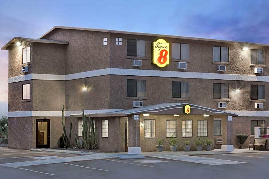 Super 8 by Wyndham Lake Havasu City