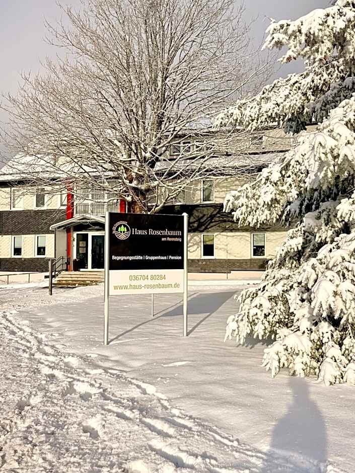 Haus Rosenbaum am Rennsteig Gruppenhaus - Pension - Ferienhaus bis 50 Personen