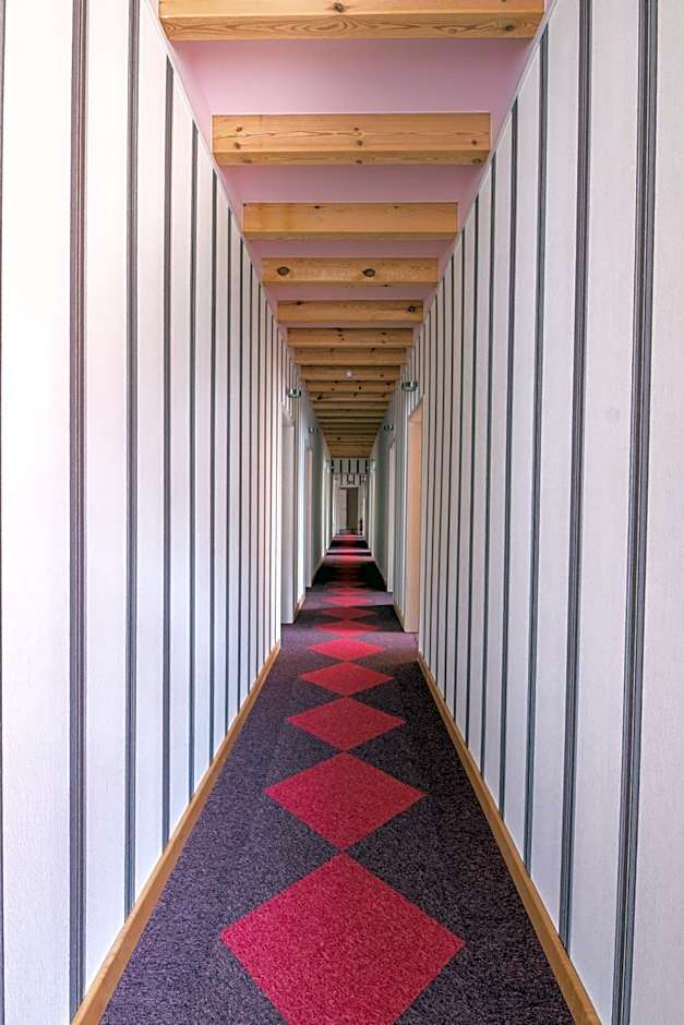 Abzali Hotel and Restaurant with self check-in