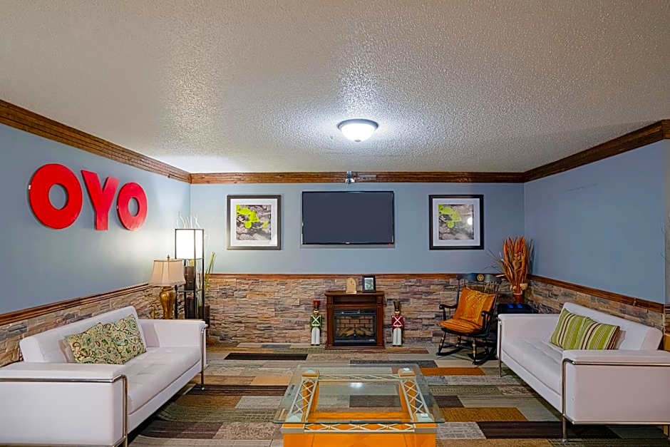 OYO Hotel Redwood Falls near Jackpot Casino