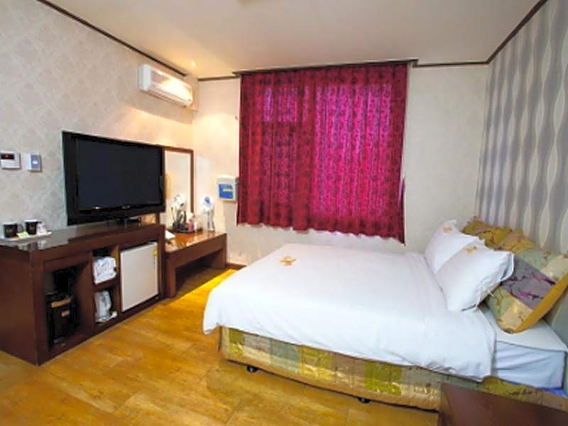 Goodstay Highvalley Hotel