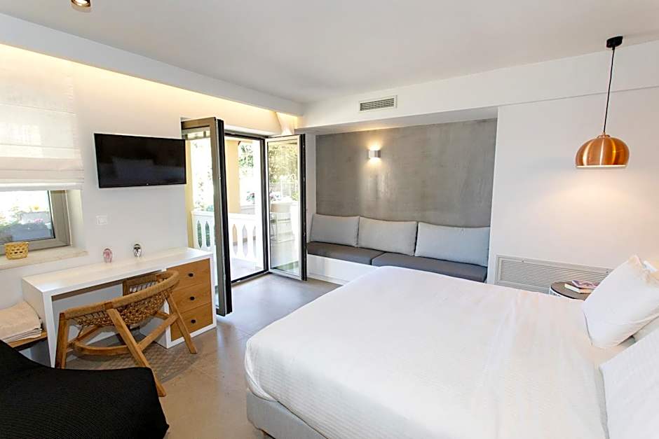 Anemolia Parga Suites