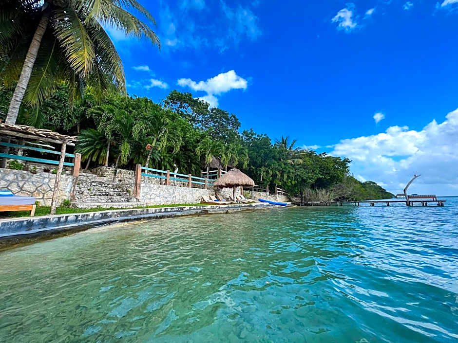 Villa Santuario Lake front Oasis