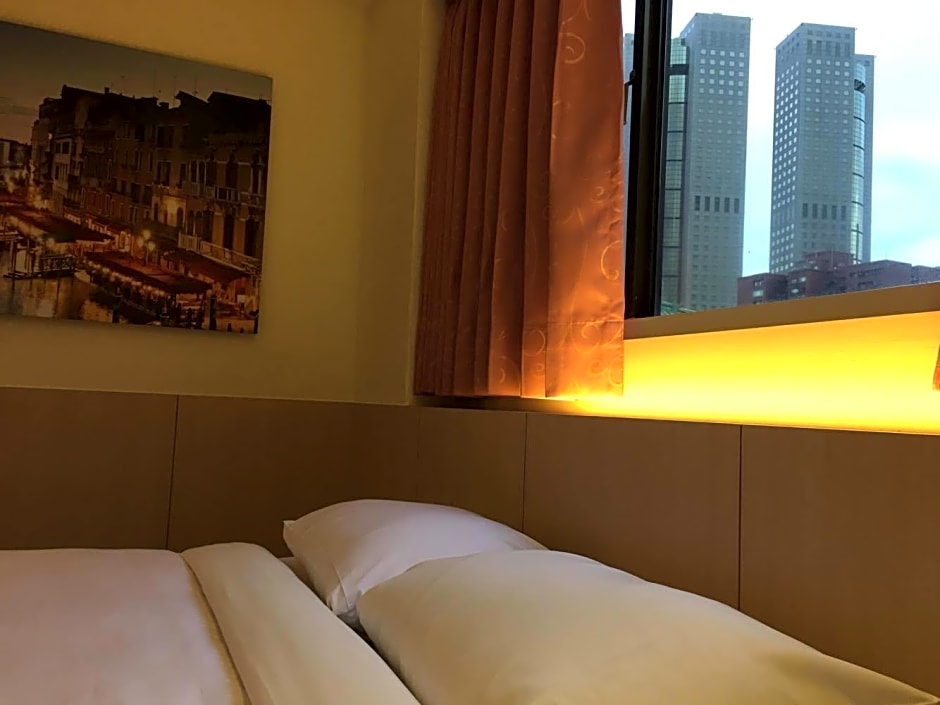 Elegance Hotel (DAAN)