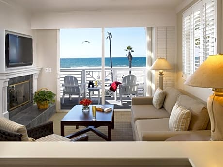 Ocean Front Loft Suite