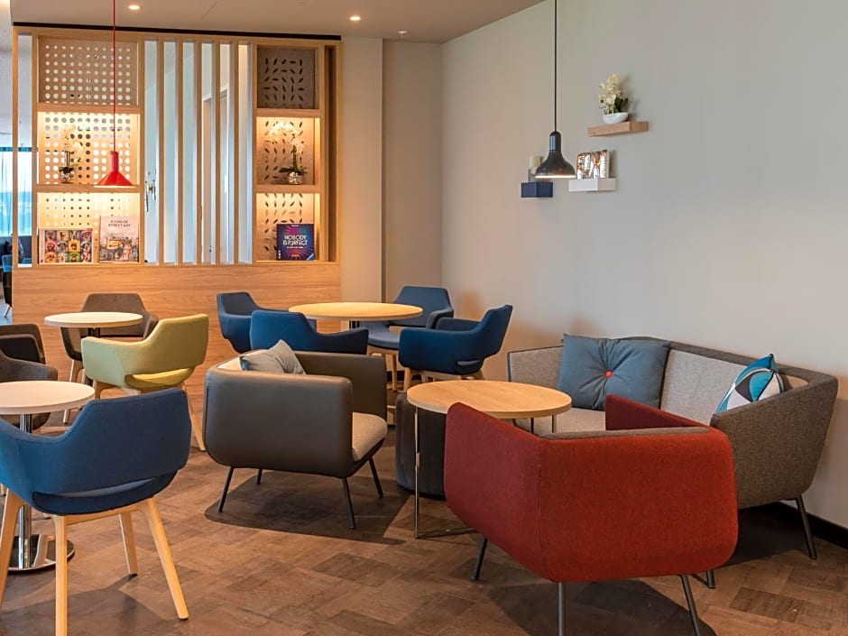 Holiday Inn Express Dusseldorf- Hauptbahnhof By IHG