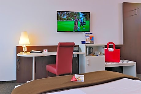 Comfort Queen Room