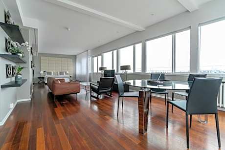 King Suite with Balcony