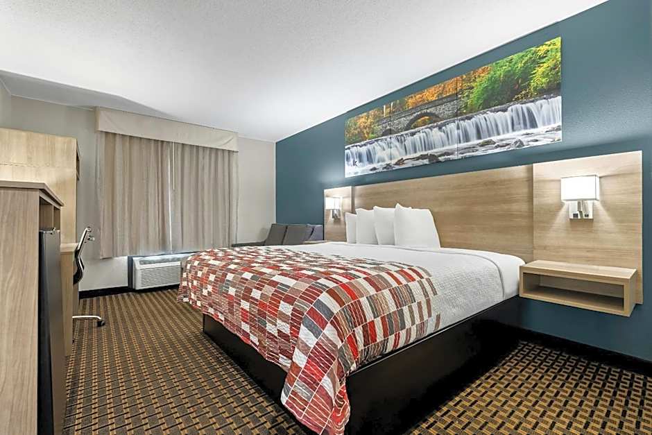 Red Roof Inn & Suites Tomah