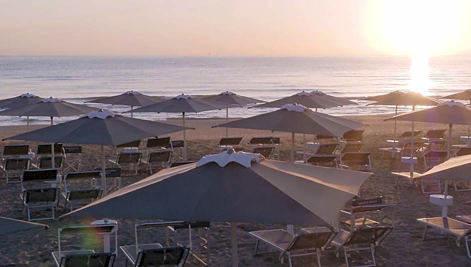 Abruzzo Marina Hotel - Family & Beach Resort