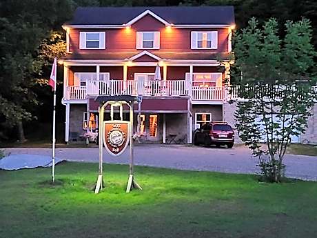 Gîte Le Trésor Caché Bed & Breakfast