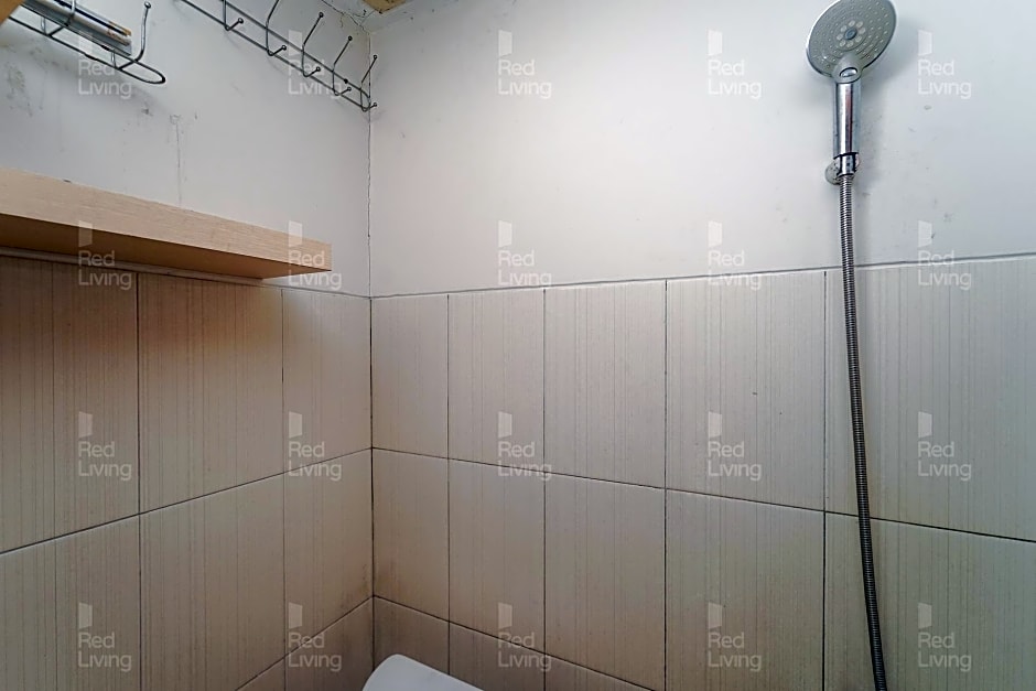 RedLiving Apartemen Margonda Residence 4 - Si Boy
