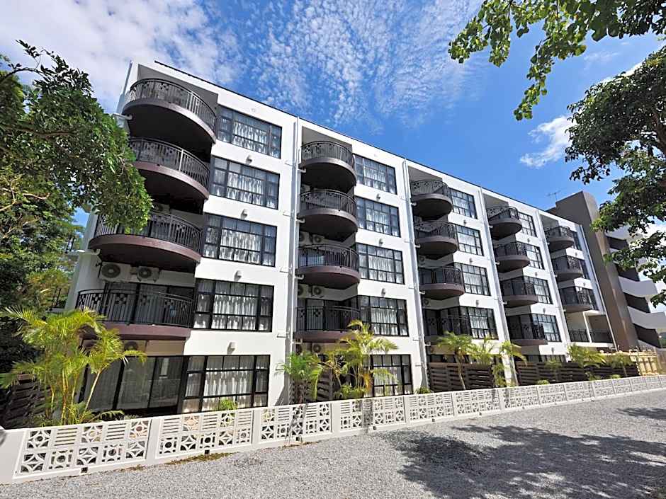 Karry CONDO CHURAUMI