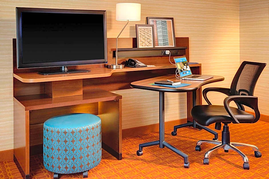 Fairfield by Marriott Inn & Suites East Hartford