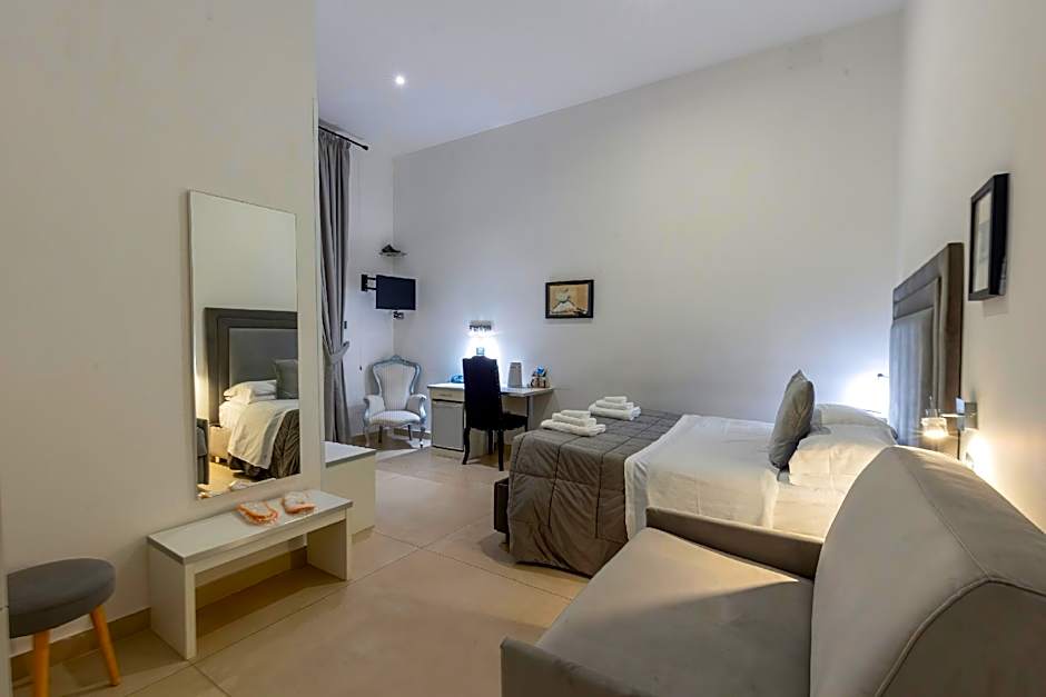 Photo 1 of 11 of Junior Suite