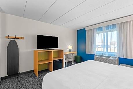 1 King Mobility Accessible Roll In Shower