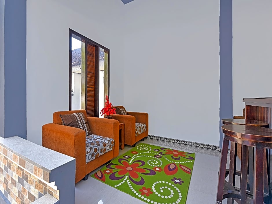 OYO 91192 Homestay Antara