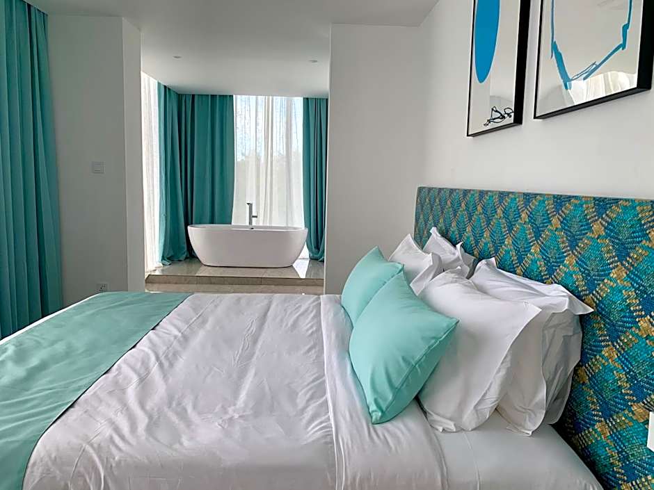 Photo 1 of 5 of Panoramic Suite