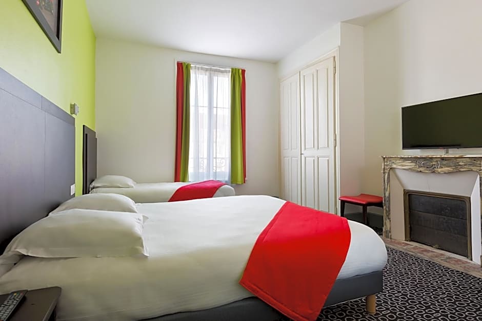 ENZO HOTELS CONTREXEVILLE by Kyriad Direct