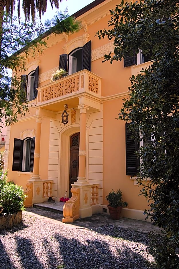 Arena Alfieri B&B