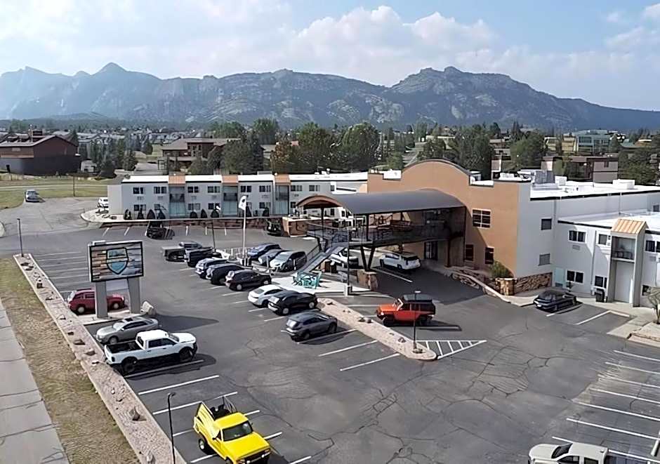 Expedition Lodge Estes Park at Rocky Mtn National Park
