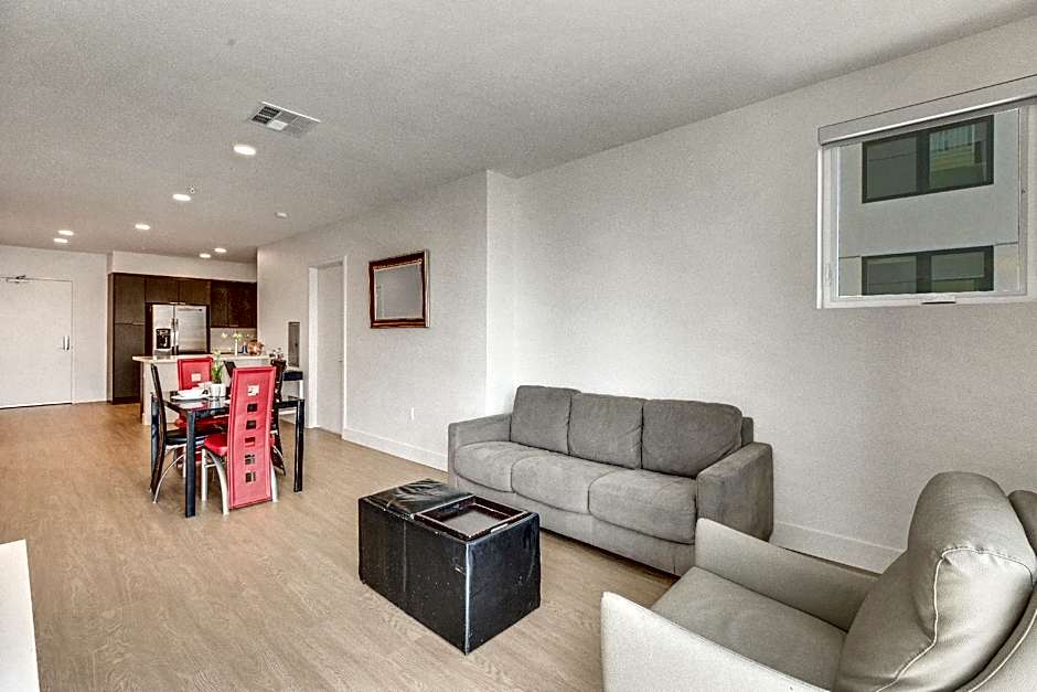 SuitesRUs Apart Hotel near Dodgers Stadium