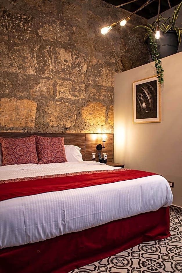 HOTELES ANTIGUA - CASONA ALLENDE