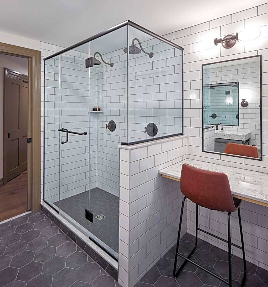 The Metcalfe by Gray Collection